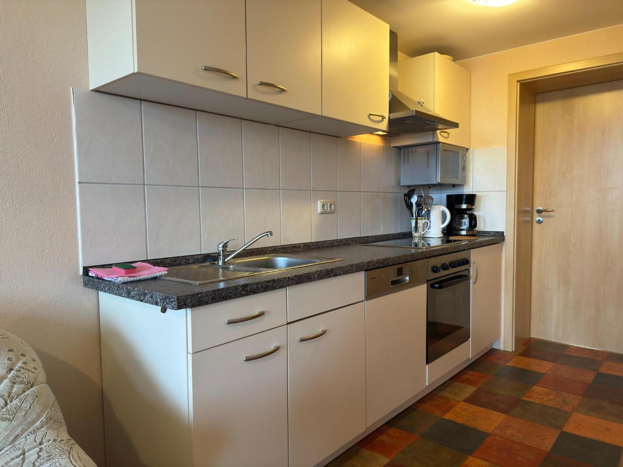 Pretty Apartment In Wiek With Garden Wiek auf Ruegen Exterior photo